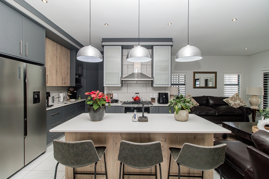 4 Bedroom Property for Sale in Sandown Western Cape